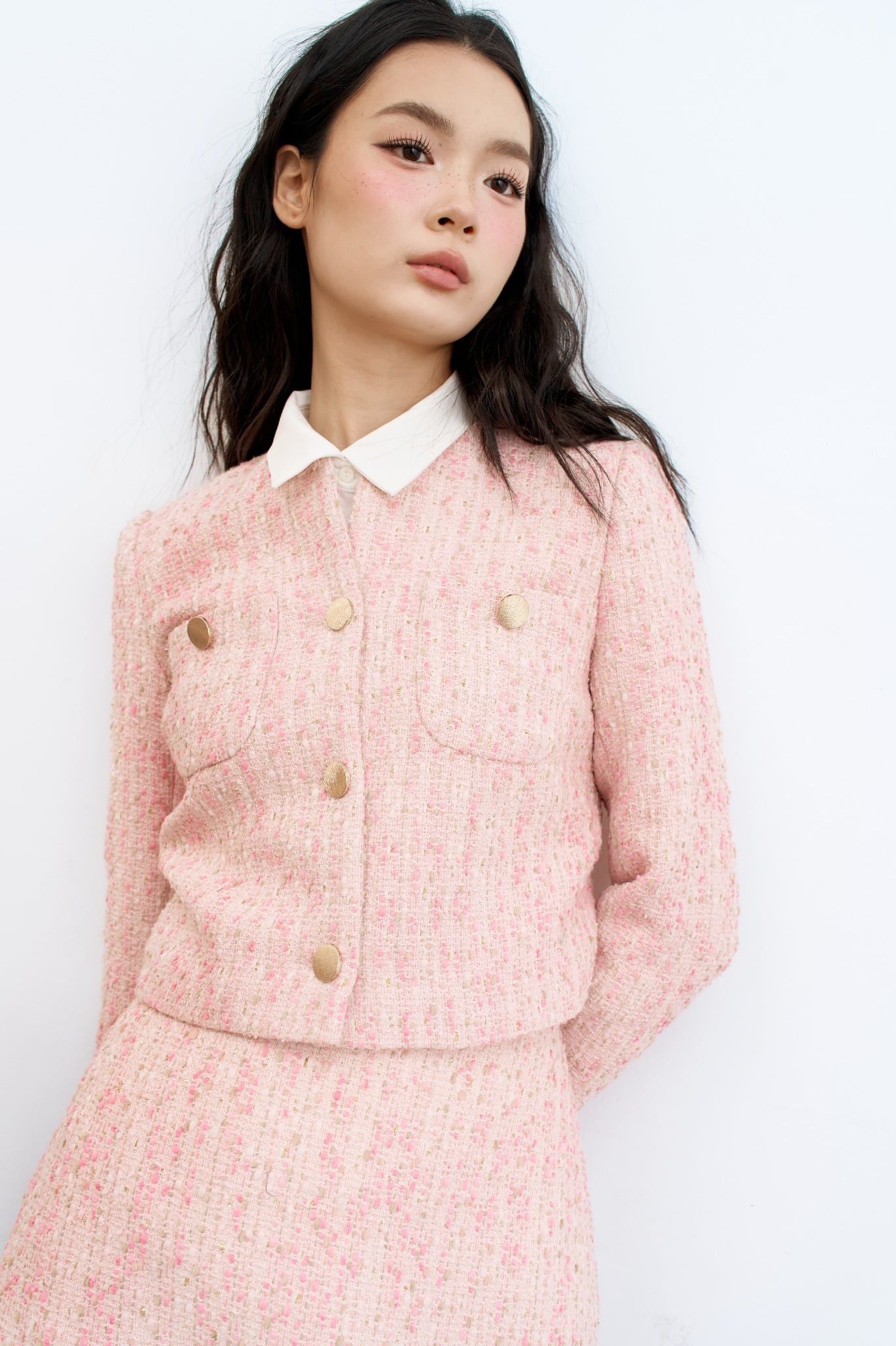 Blazer tweed hồng hạt nổi