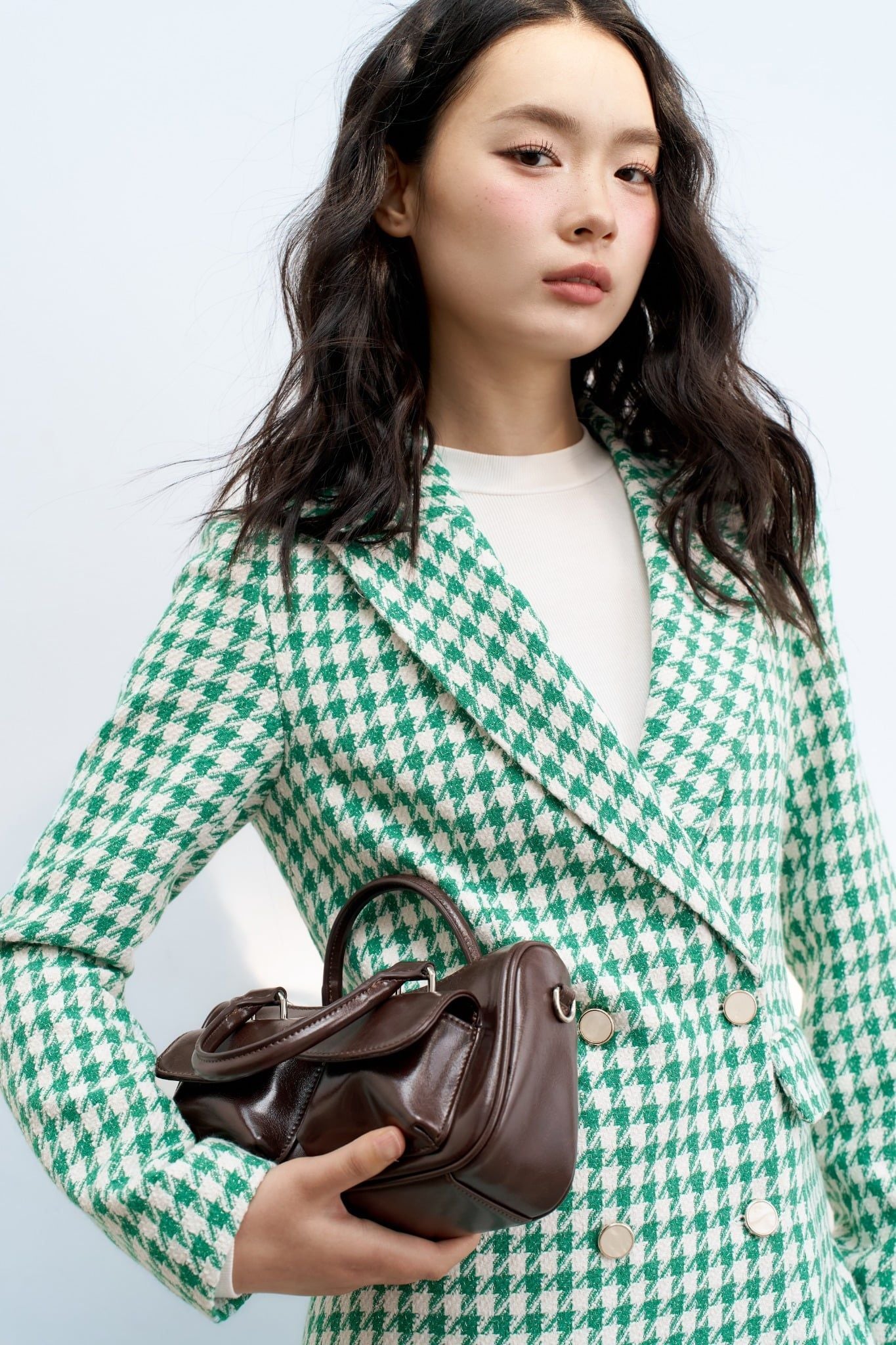 Blazer tweed dài ziczac xanh