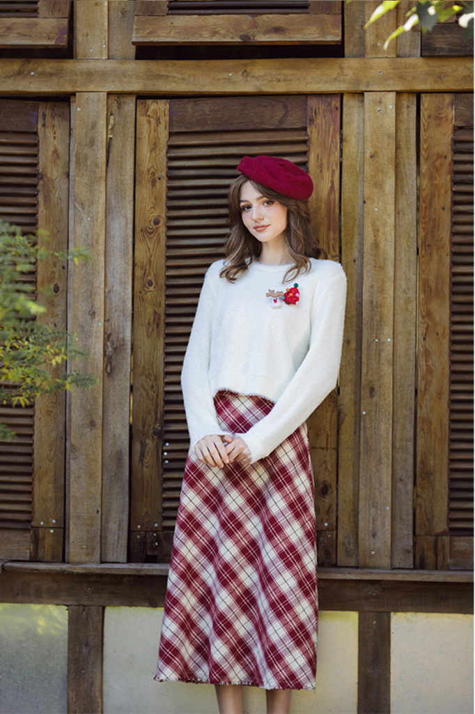 Chân váy midi karo đỏ rua gấu