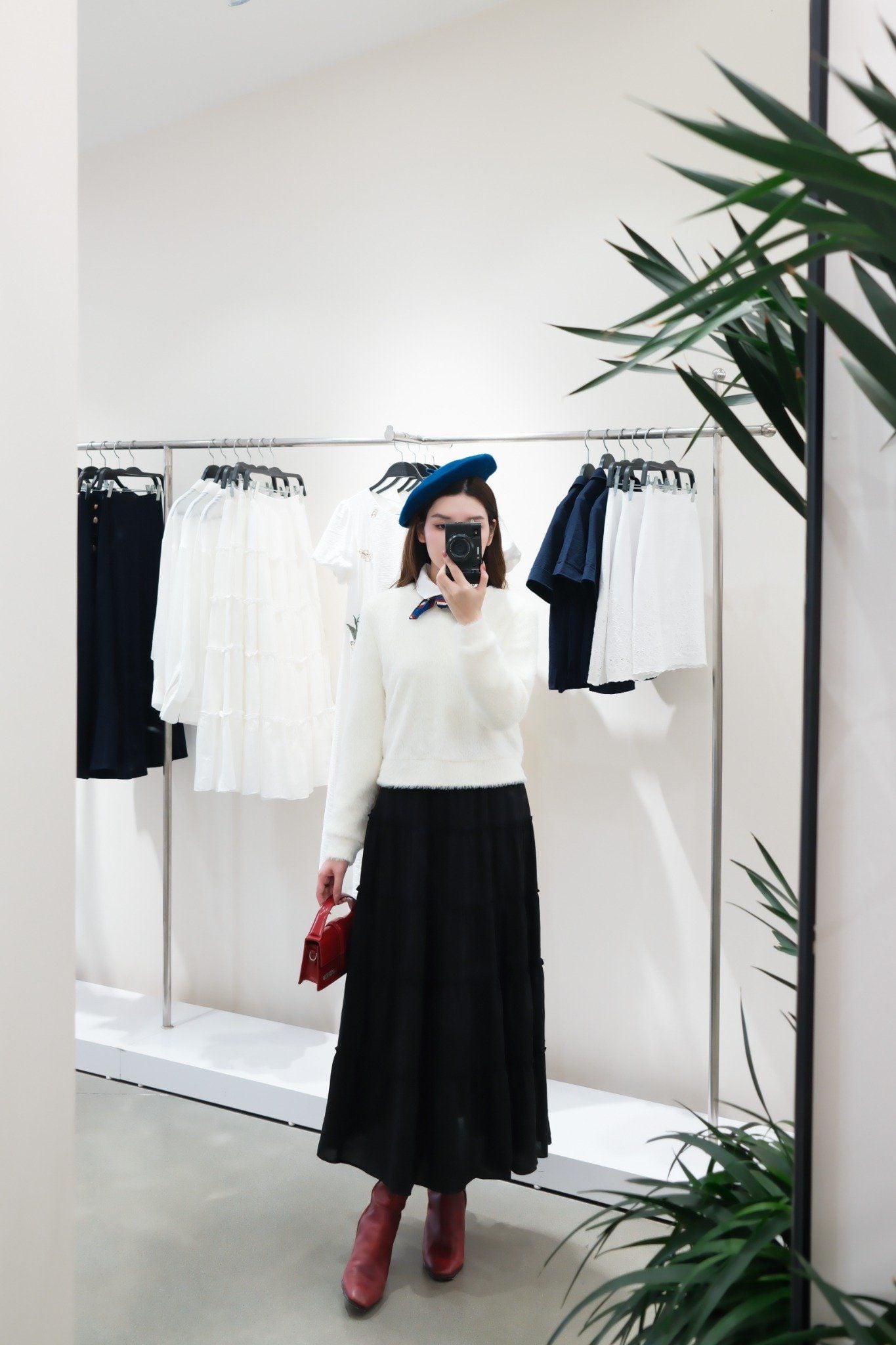 Chân váy maxi đen nối tầng