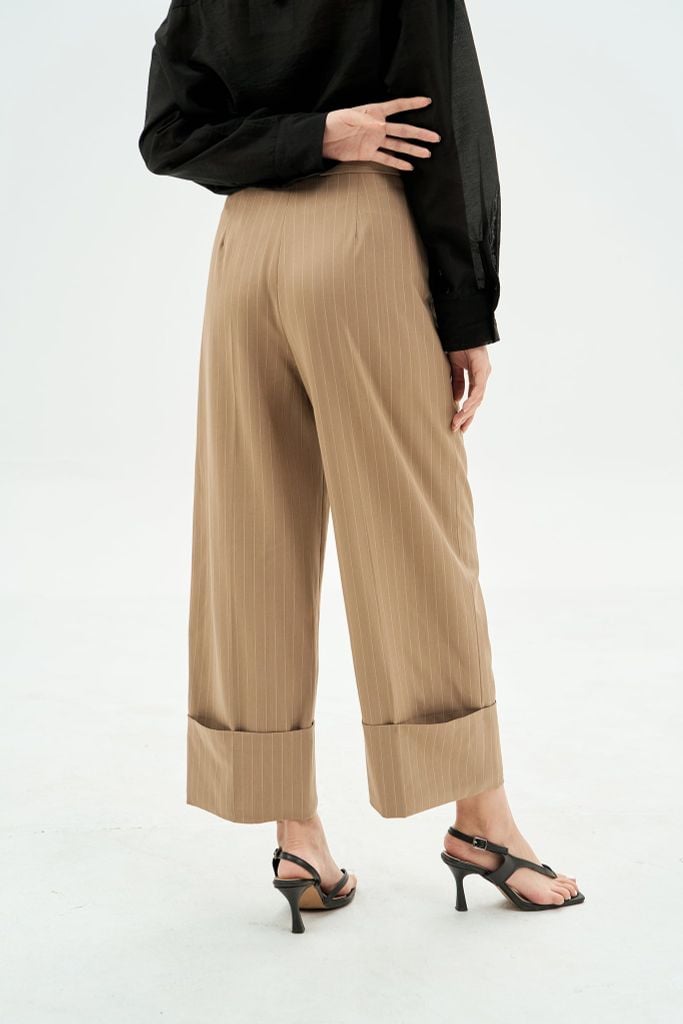 Quần suông lửng sọc cafe gấu lơ vê to