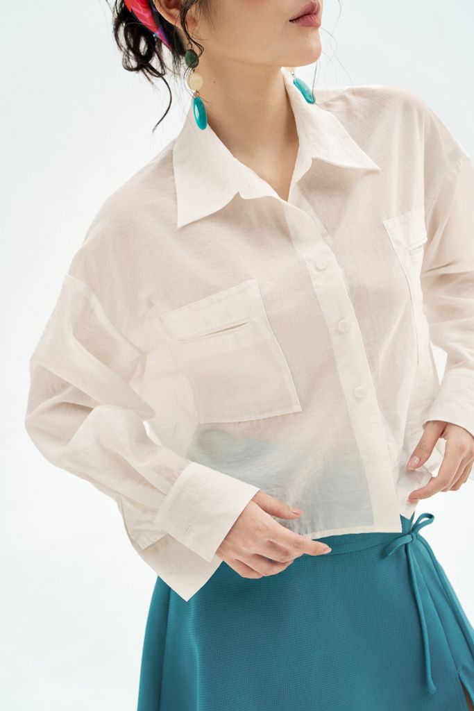 Sơ mi basic tơ trắng dáng crop