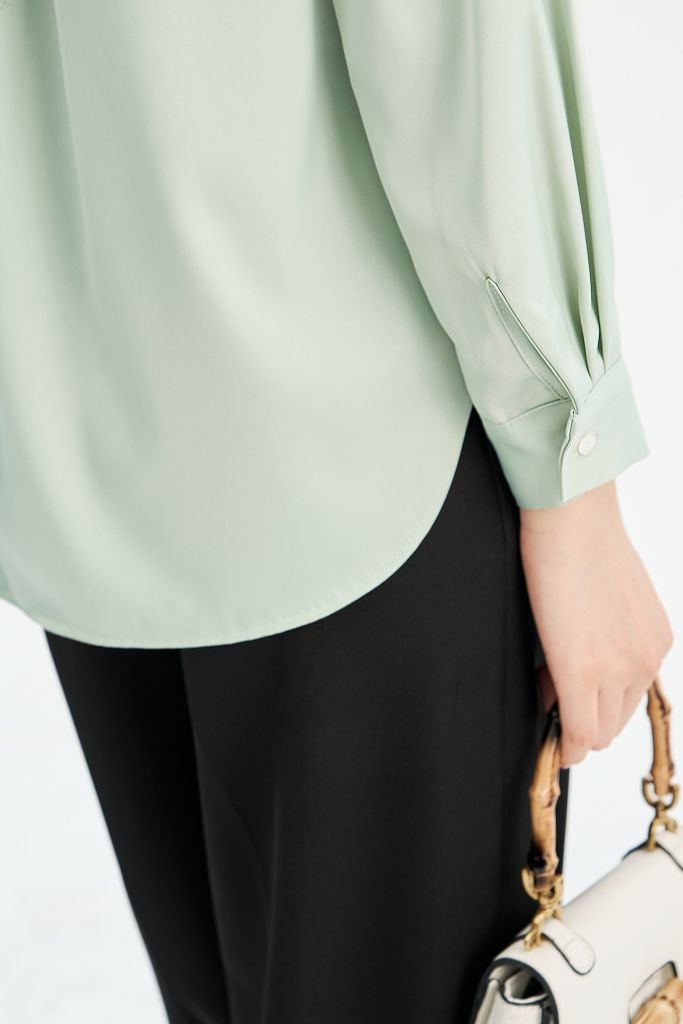 Sơ mi lụa xanh mint basic