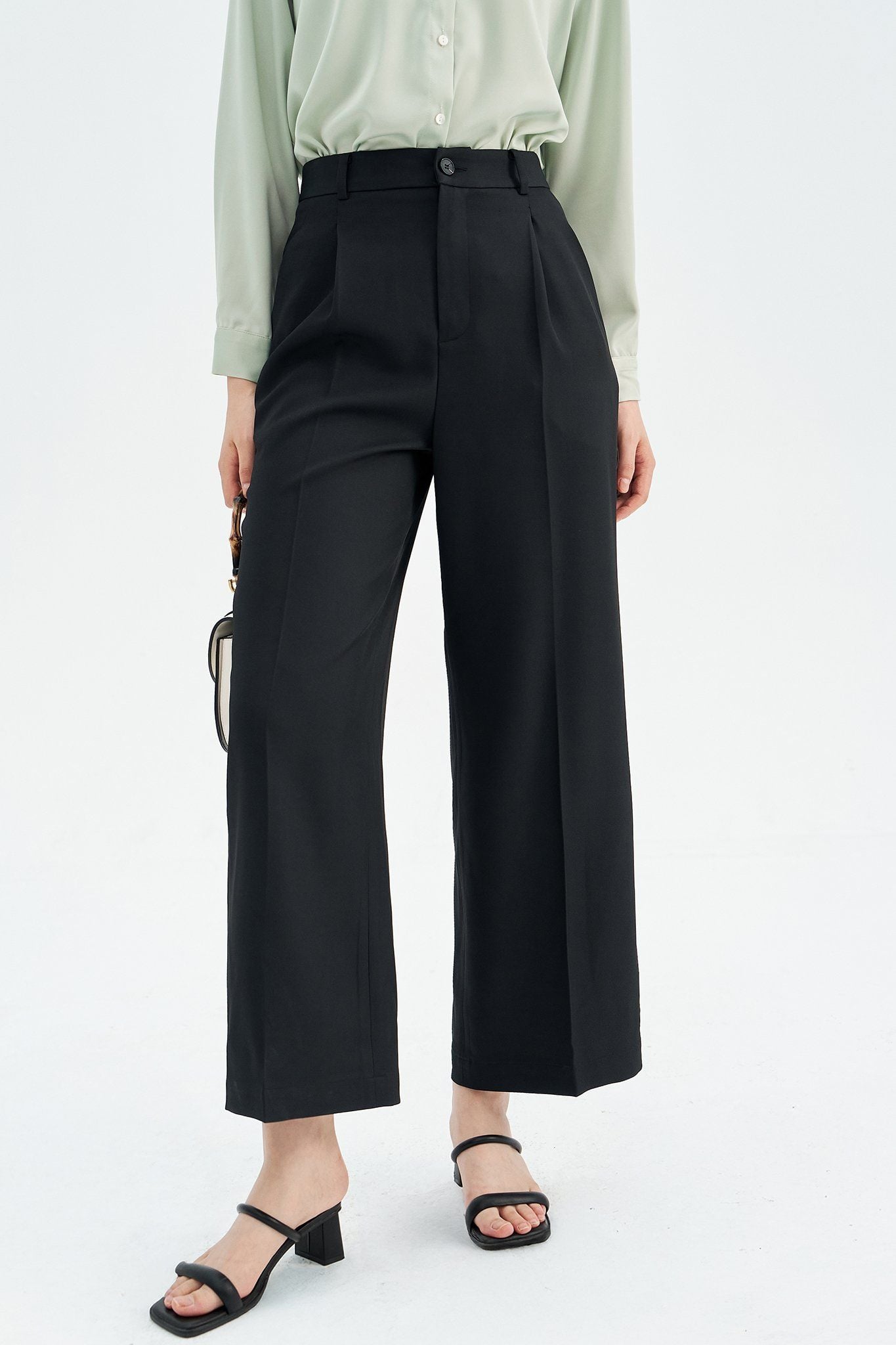 Quần ống suông đen basic