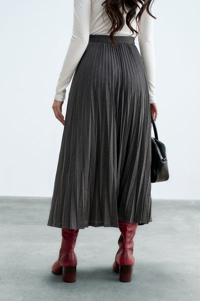 Chân váy dập ly basic ghi