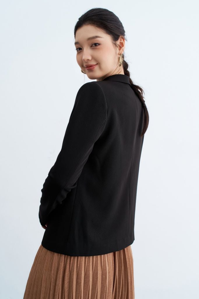 Blazer cổ 2 ve basic 1 khuy đen