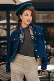  Áo jacket ngắn denim xanh chàm túi ốp thân trước 