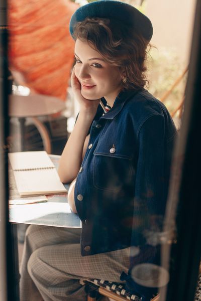 Áo jacket ngắn denim xanh chàm túi ốp thân trước