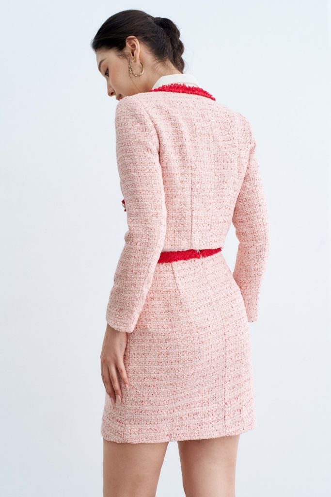 Áo khoác tweed hồng nhạt phối dây rua trang trí