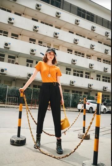 Quần đứng đen thắt đai cạp