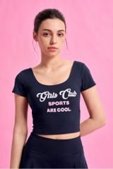  Áo crop top signature in girls club sport - navi 