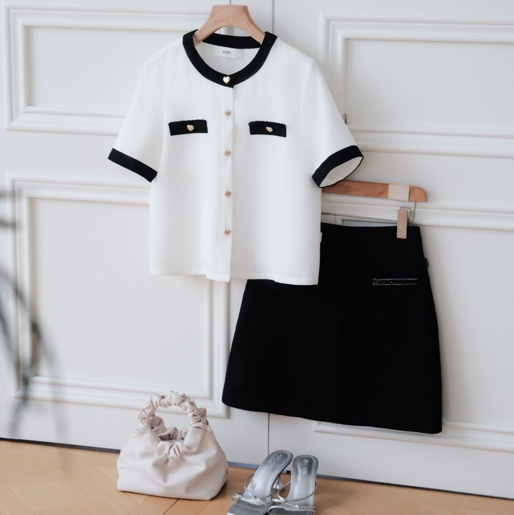 Chân váy A mini basic phối dây lấp lánh Đen