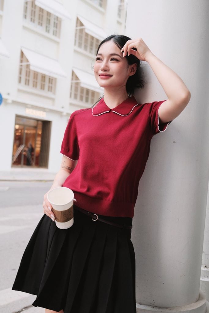 Áo Polo thun dệt màu đỏ đô phối diềm trang trí