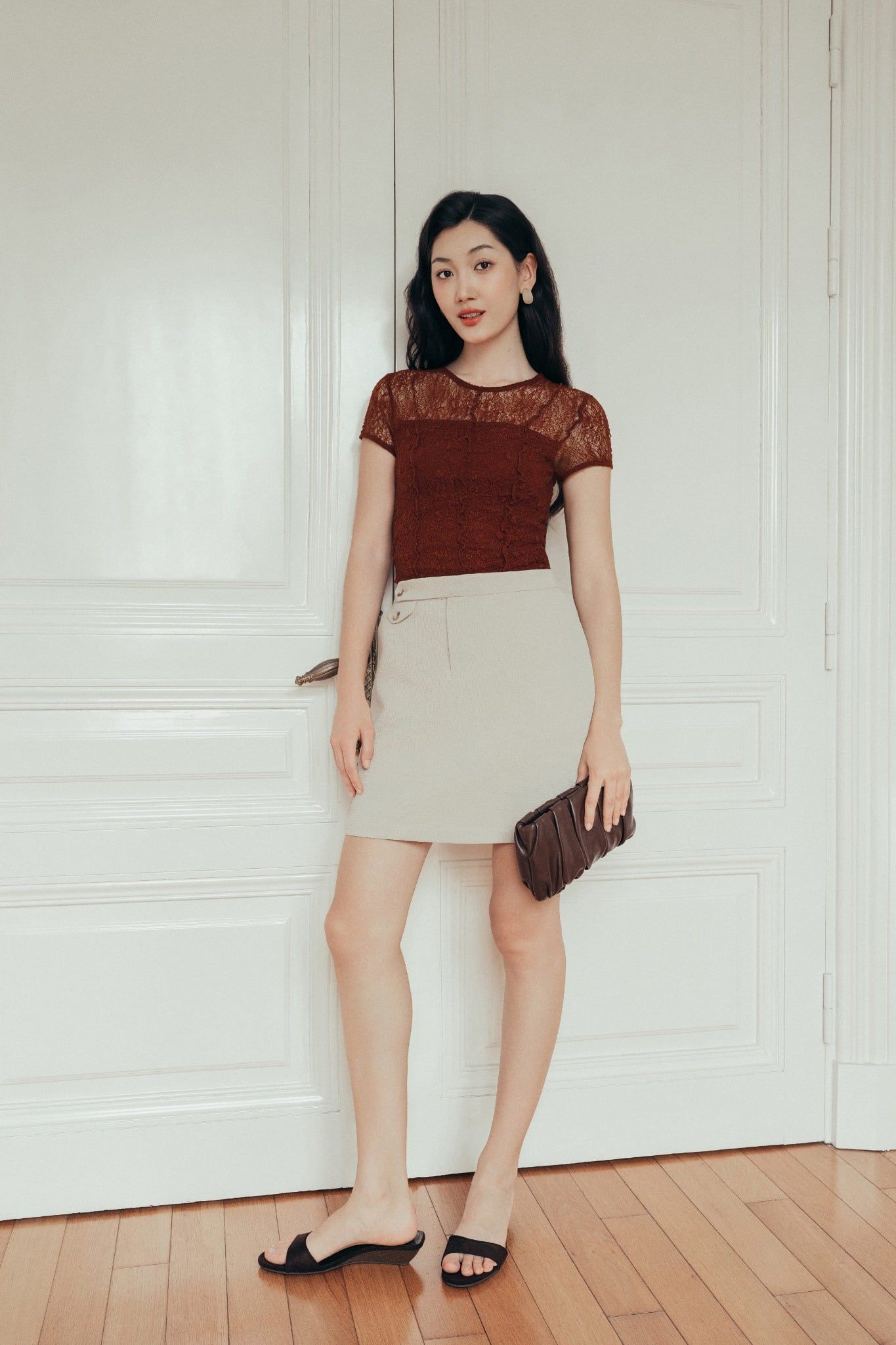 Chân váy A mini phối nắp túi be