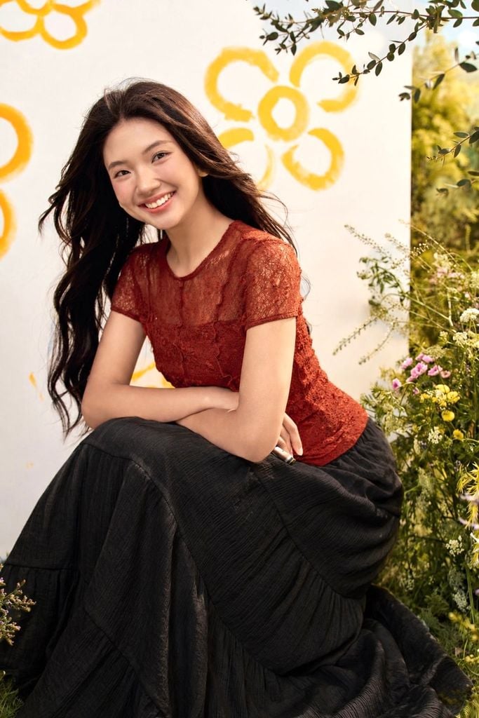 Chân váy maxi tơ nối tầng màu đen