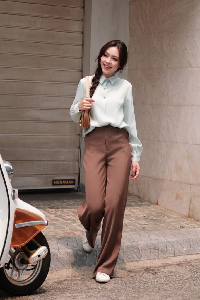 Sơ mi lụa basic xanh mint khuy hoa
