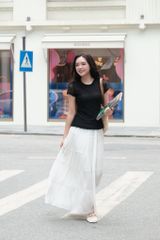  Chân váy maxi tơ nối tầng màu trắng 