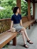  Áo Polo thun dệt màu navi phối diềm trang trí 