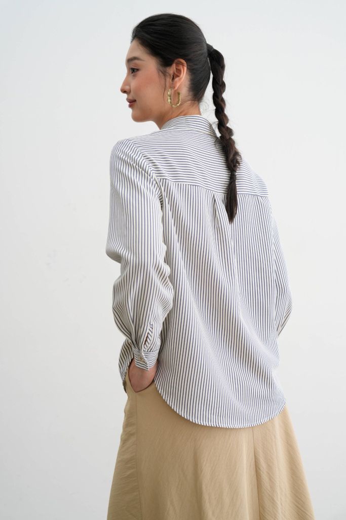 Sơ mi sọc navy thêu nẹp