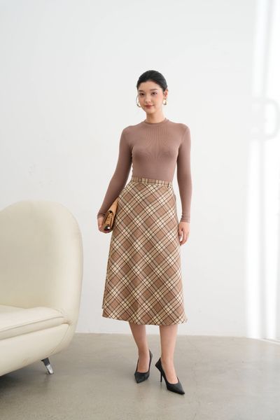 Chân váy xéo dạ mỏng karo nâu