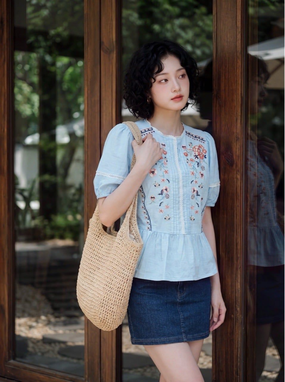  Áo peplum xanh thiên thanh thêu thân trước 