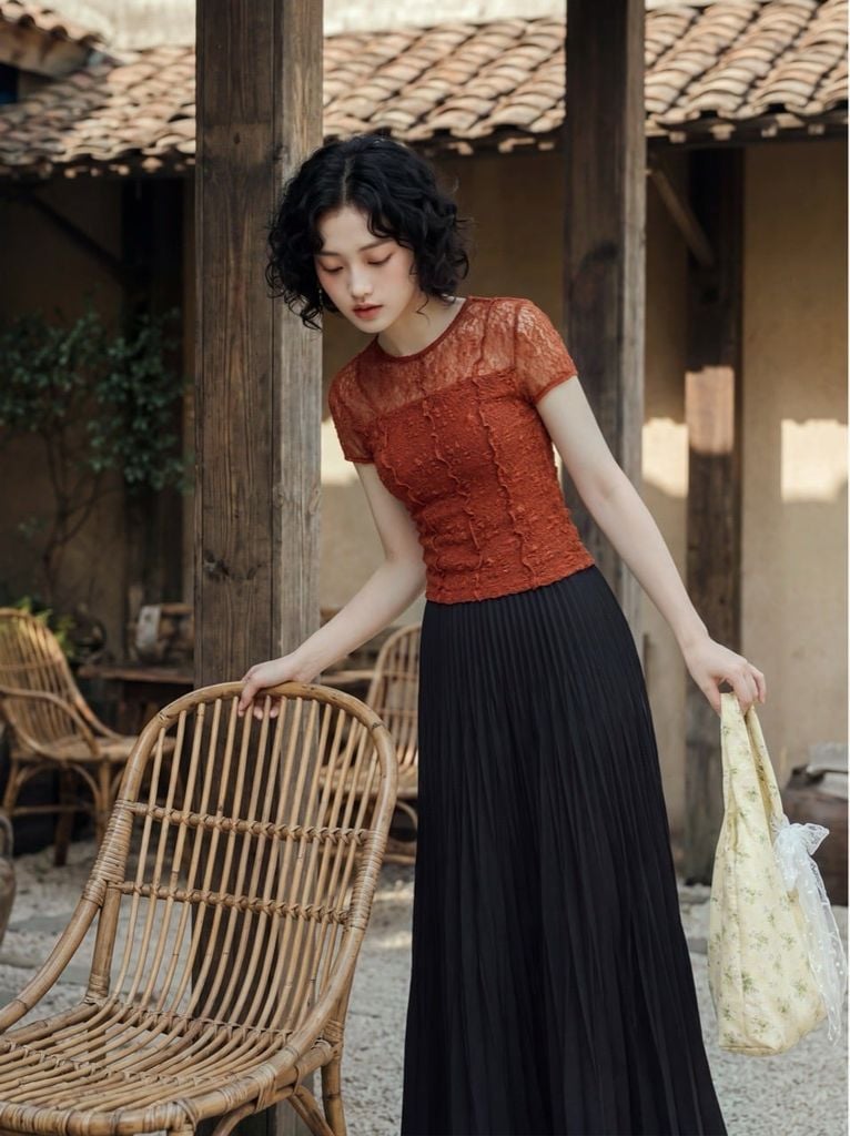 Chân váy dập ly basic đen