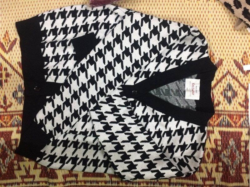 Cardigan ziczac đen trắng sz S