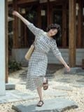  Chân váy midi karo xếp xòe 