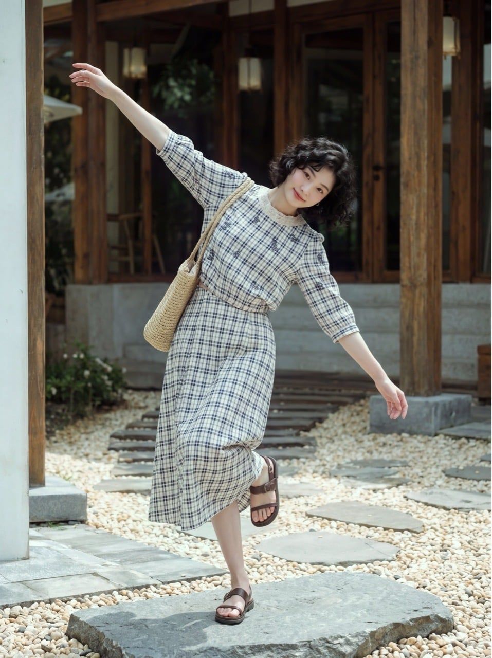  Chân váy midi karo xếp xòe 