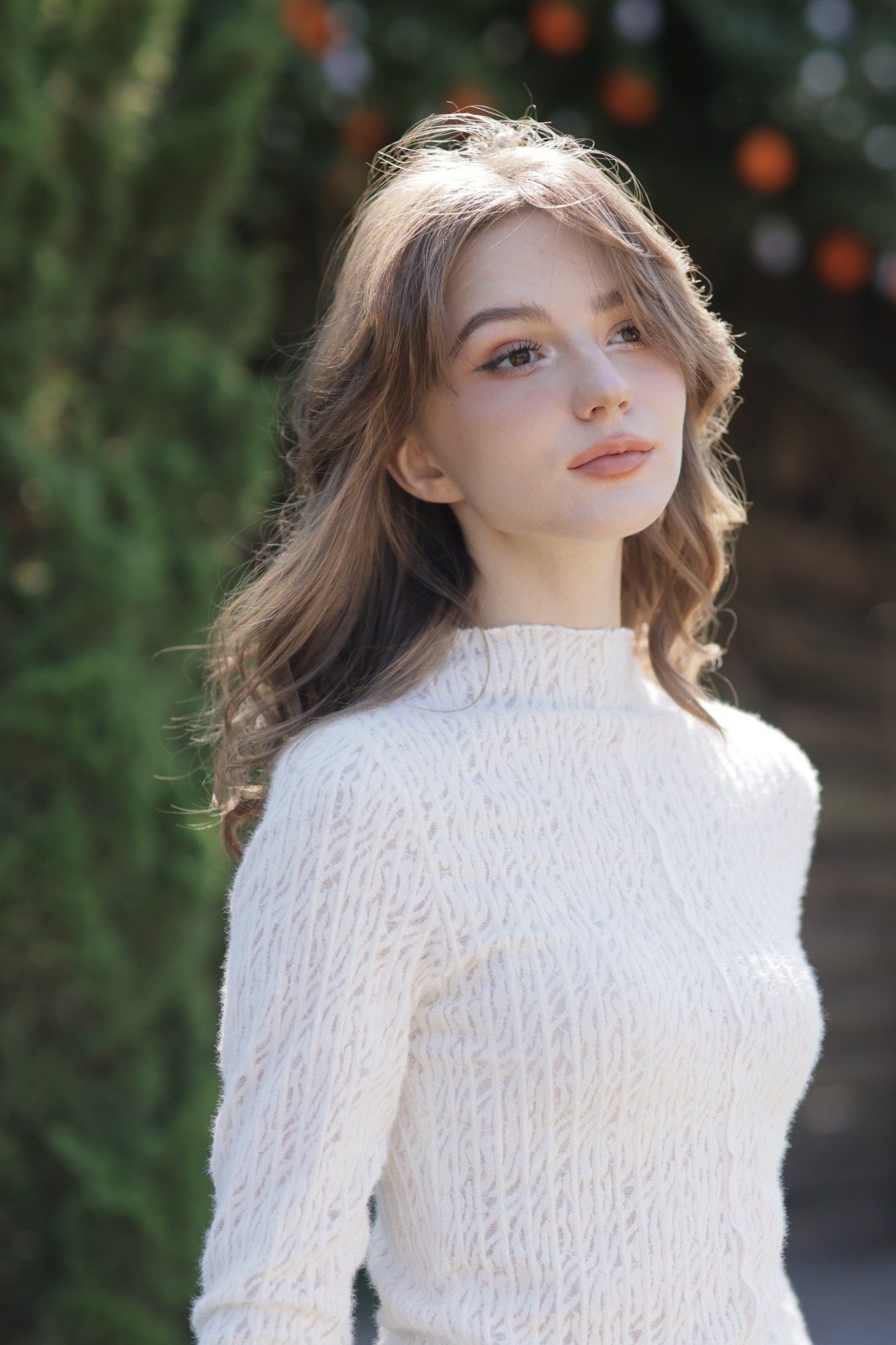 Top dài tay thun lưới kem cổ leo