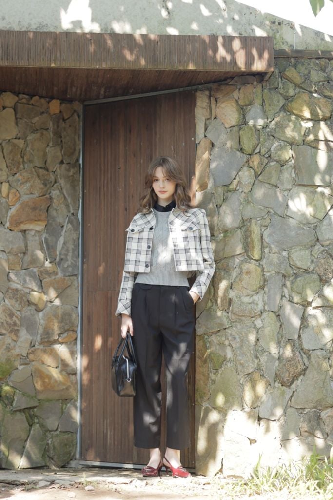 Jacket ngắn dạ karo trắng