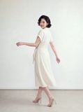  Đầm trắng kem Hawai cổ sơ mi nơ vắt lệch 