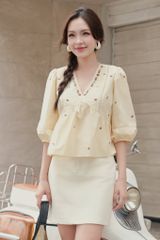  Áo peplum thô vàng kem thêu hoa cổ 