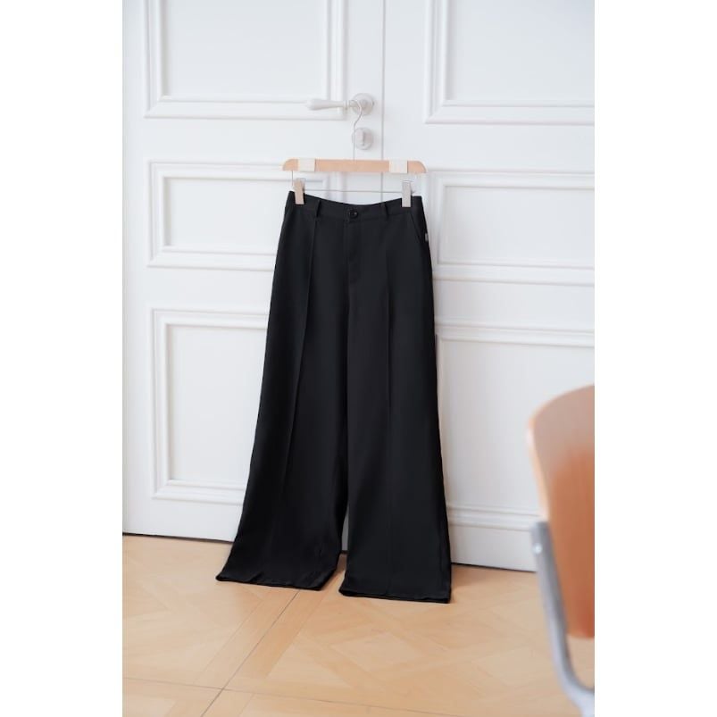 Quần suông basic màu đen