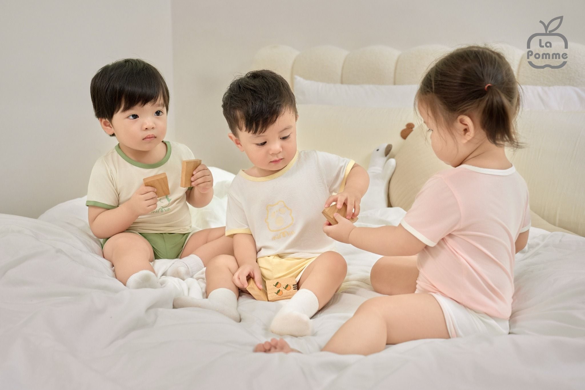  Bộ cộc tay La Pomme họa tiết sinh động 