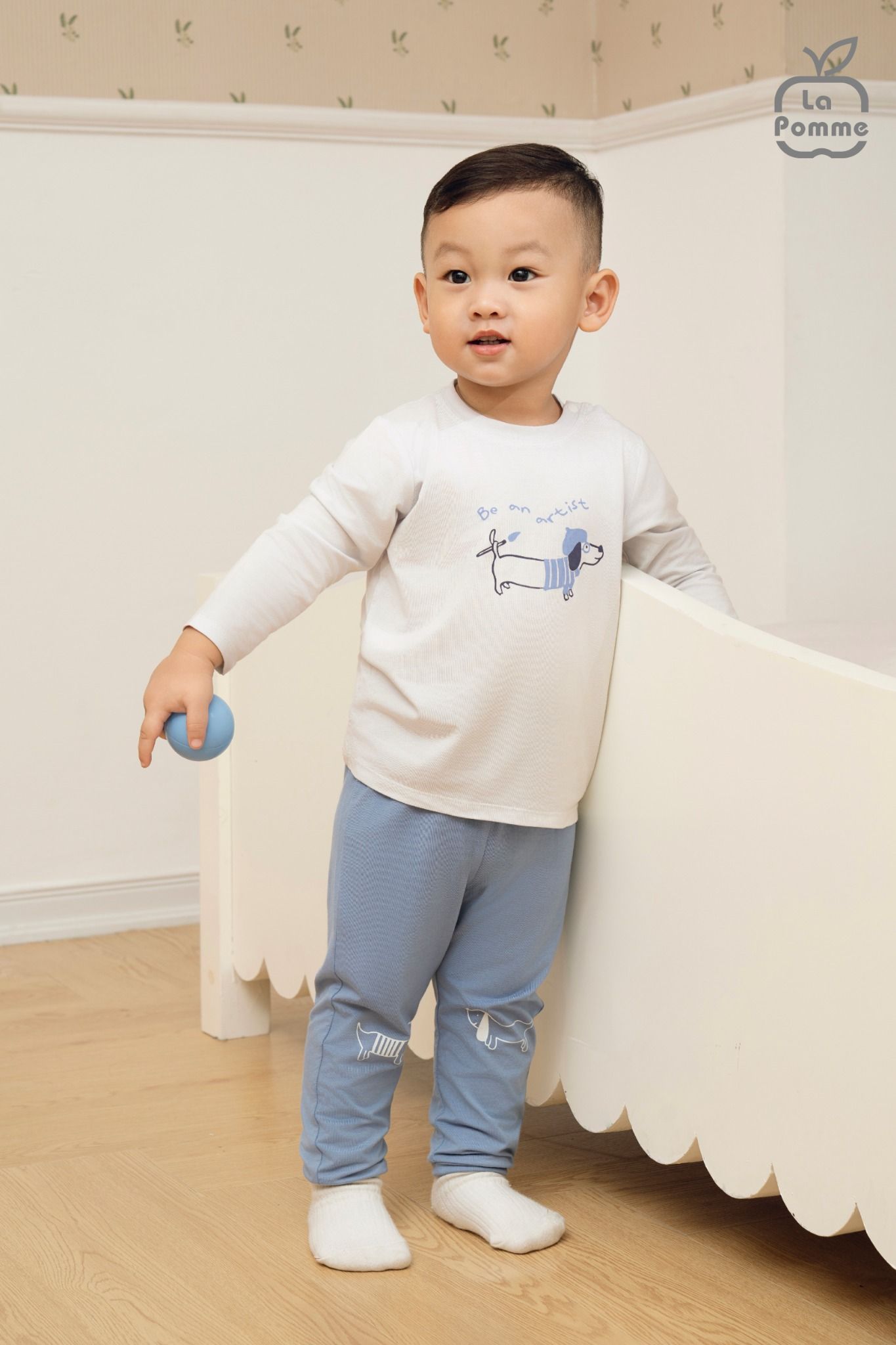  Bộ dài tay La Pomme nghệ sĩ trong ngôi nhà nhỏ 