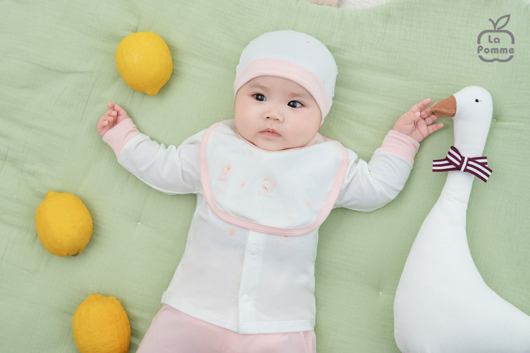  Bộ dài tay cúc thẳng La Pomme họa tiết nhí cách điệu 