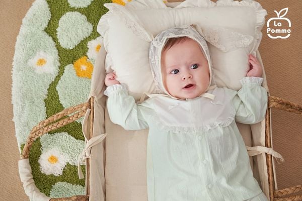  Bộ dài tay cúc thẳng La Pomme họa tiết dệt chìm vườn hoa nhí 