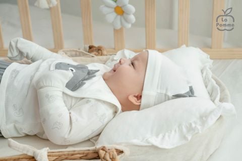  Mũ sơ sinh La Pomme gia đình khủng long 