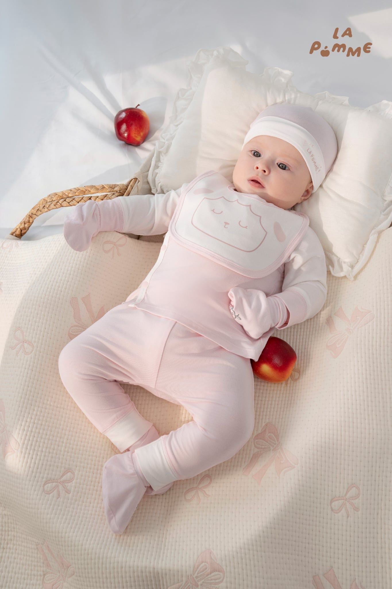  Yếm La Pomme cừu bông bé bỏng 