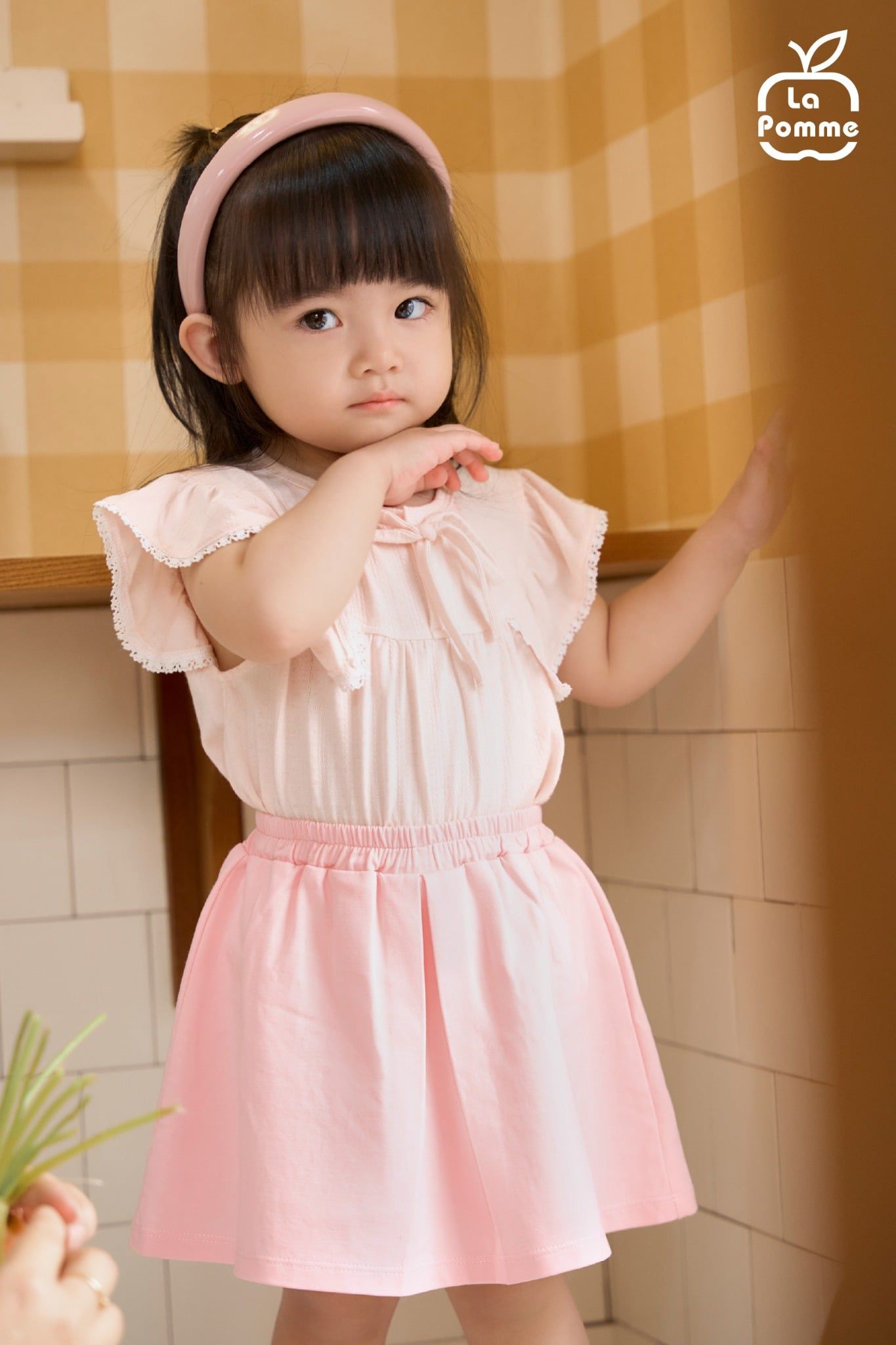  Bộ váy áo cộc tay La Pomme sắc màu kỳ diệu 