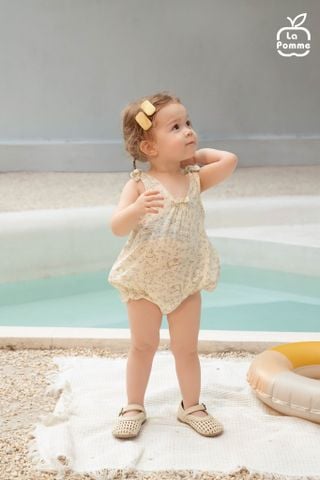  Body sát nách La Pomme họa tiết vườn cổ tích của thỏ con 