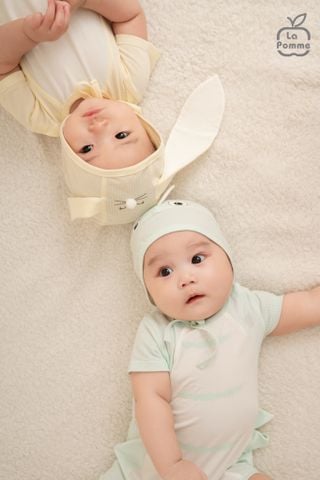  Set body cộc tay La Pomme kèm mũ khủng long bé con 