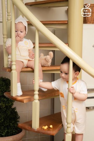  Body cộc tay La Pomme bèo nhún tia nắng chan hòa 