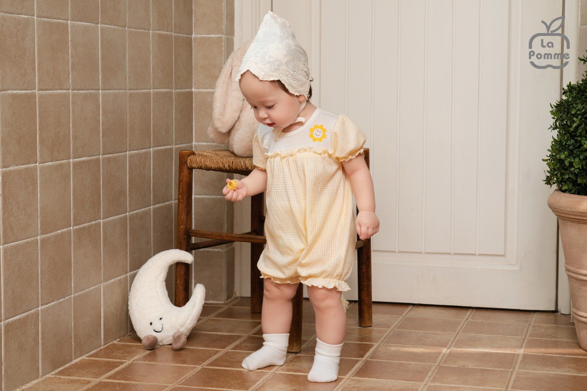  Body cộc tay La Pomme bèo nhún tia nắng chan hòa 