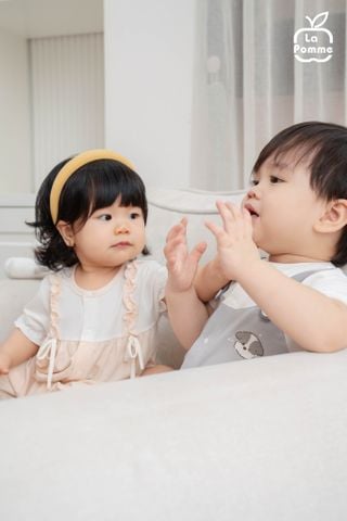  Body cộc tay La Pomme kèm nơ dây yếm điệu đà 