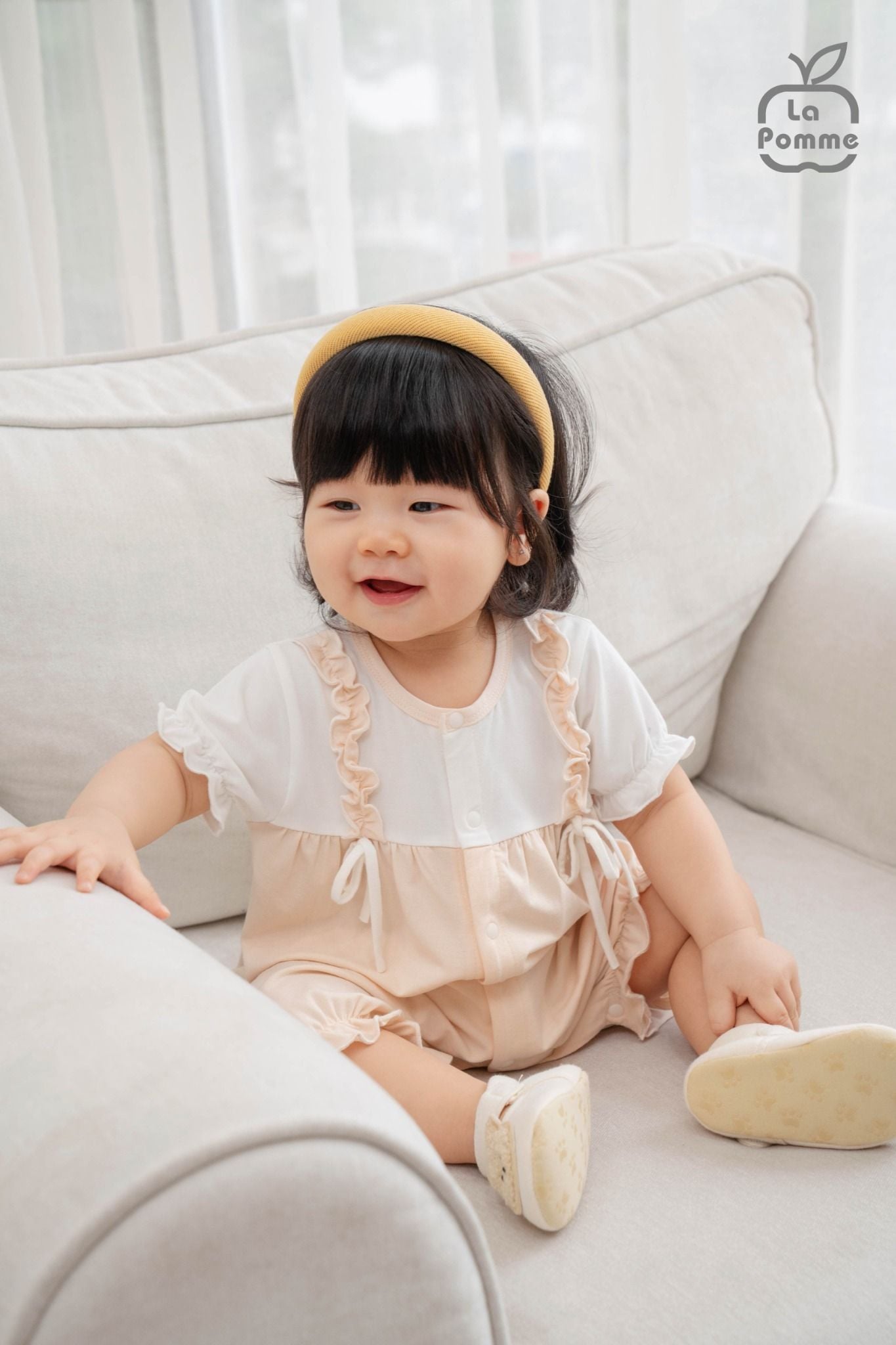  Body cộc tay La Pomme kèm nơ dây yếm điệu đà 