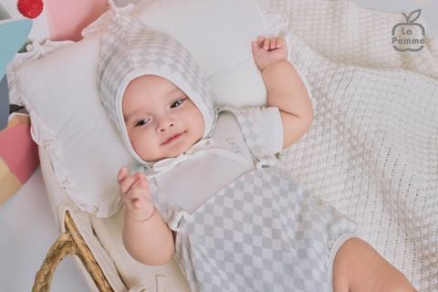  Mũ sơ sinh La Pomme phối họa tiết caro 