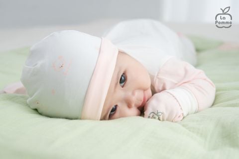  Mũ sơ sinh La Pomme họa tiết nhí cách điệu 
