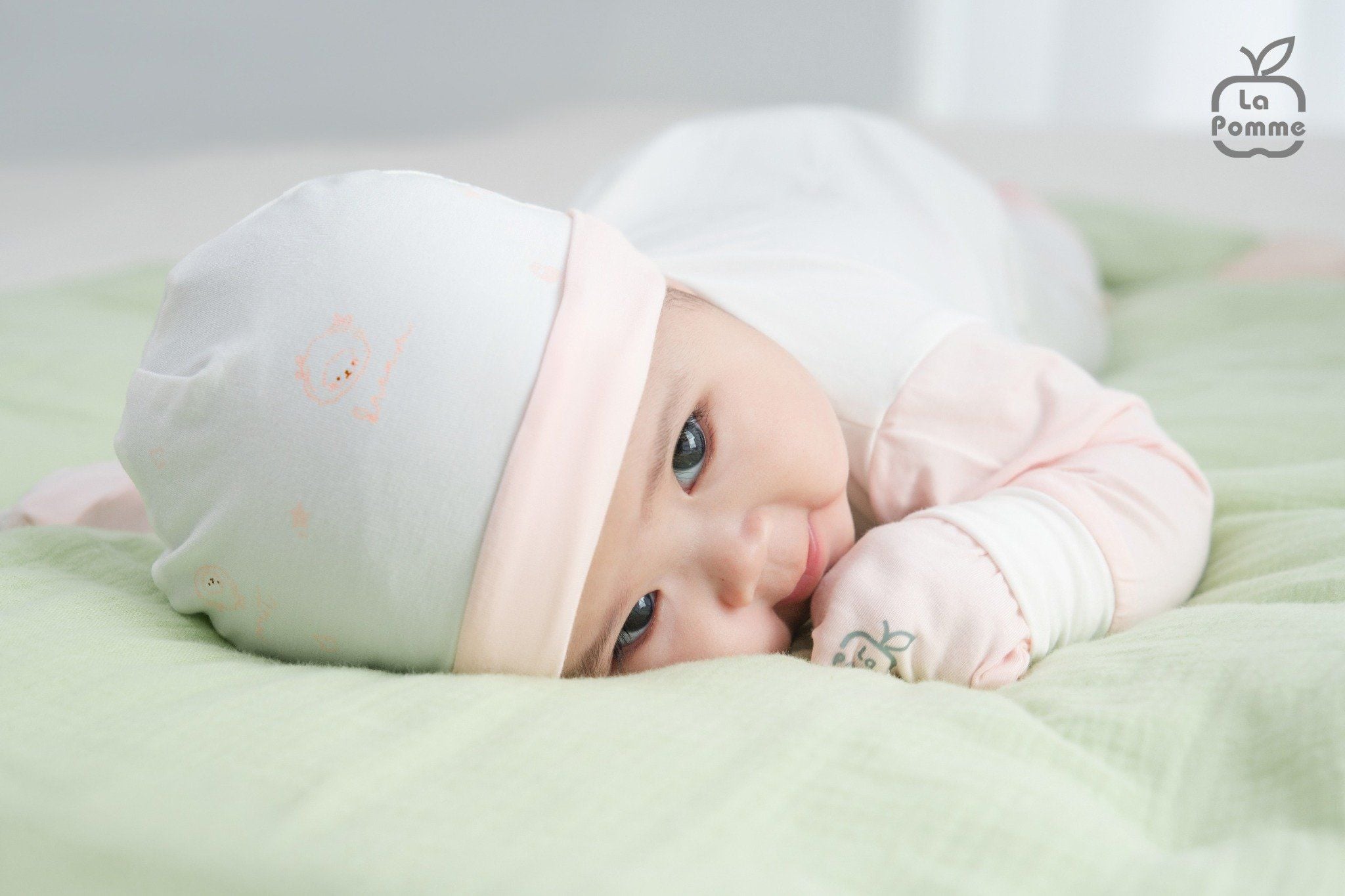  Mũ sơ sinh La Pomme họa tiết nhí cách điệu 